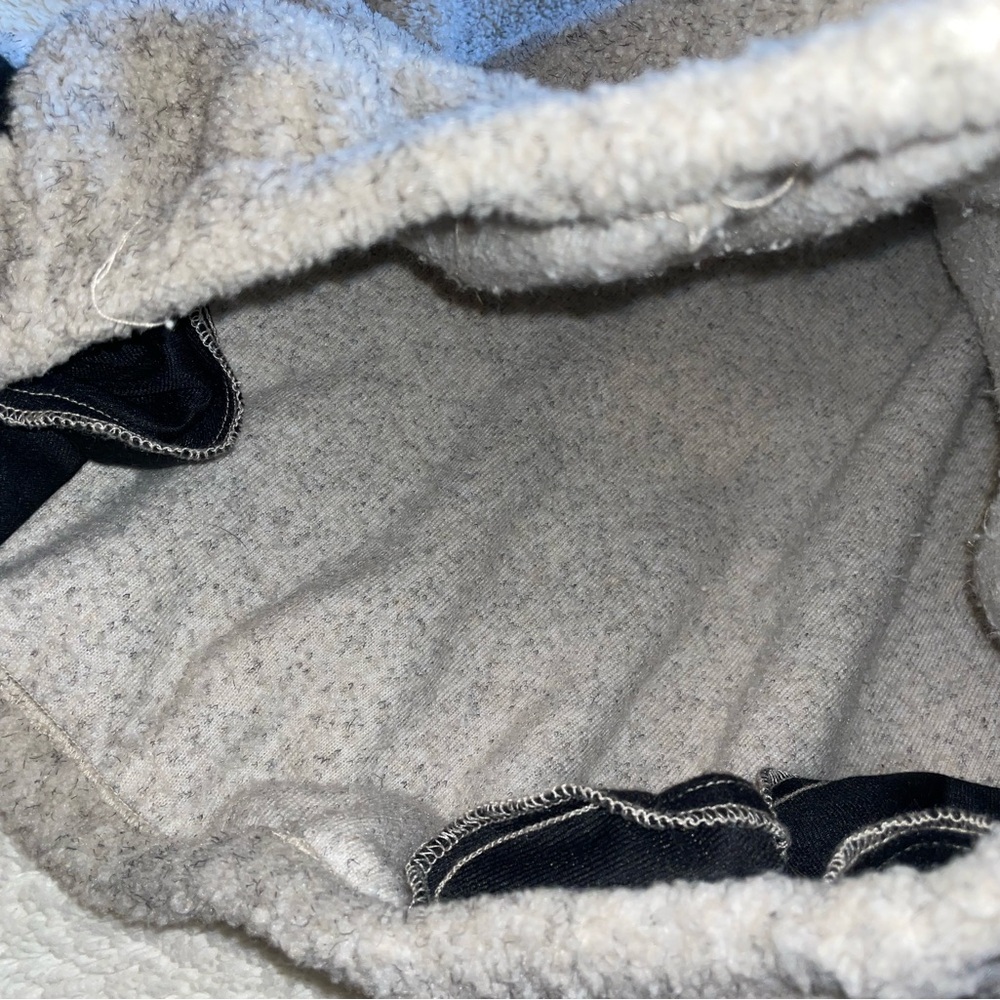 Timberline Colorado Cozy Quarter Zip-Up Pullover Sweater in Light Gray/Cream - Picture 7 of 8